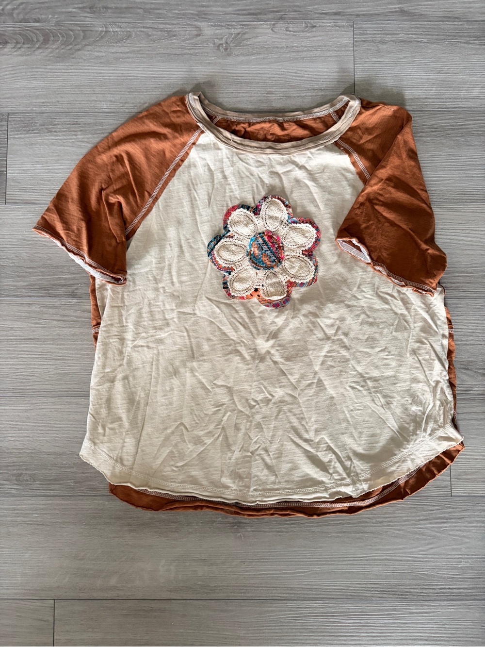 2 patchwork T-shirts - Picture 3 of 4